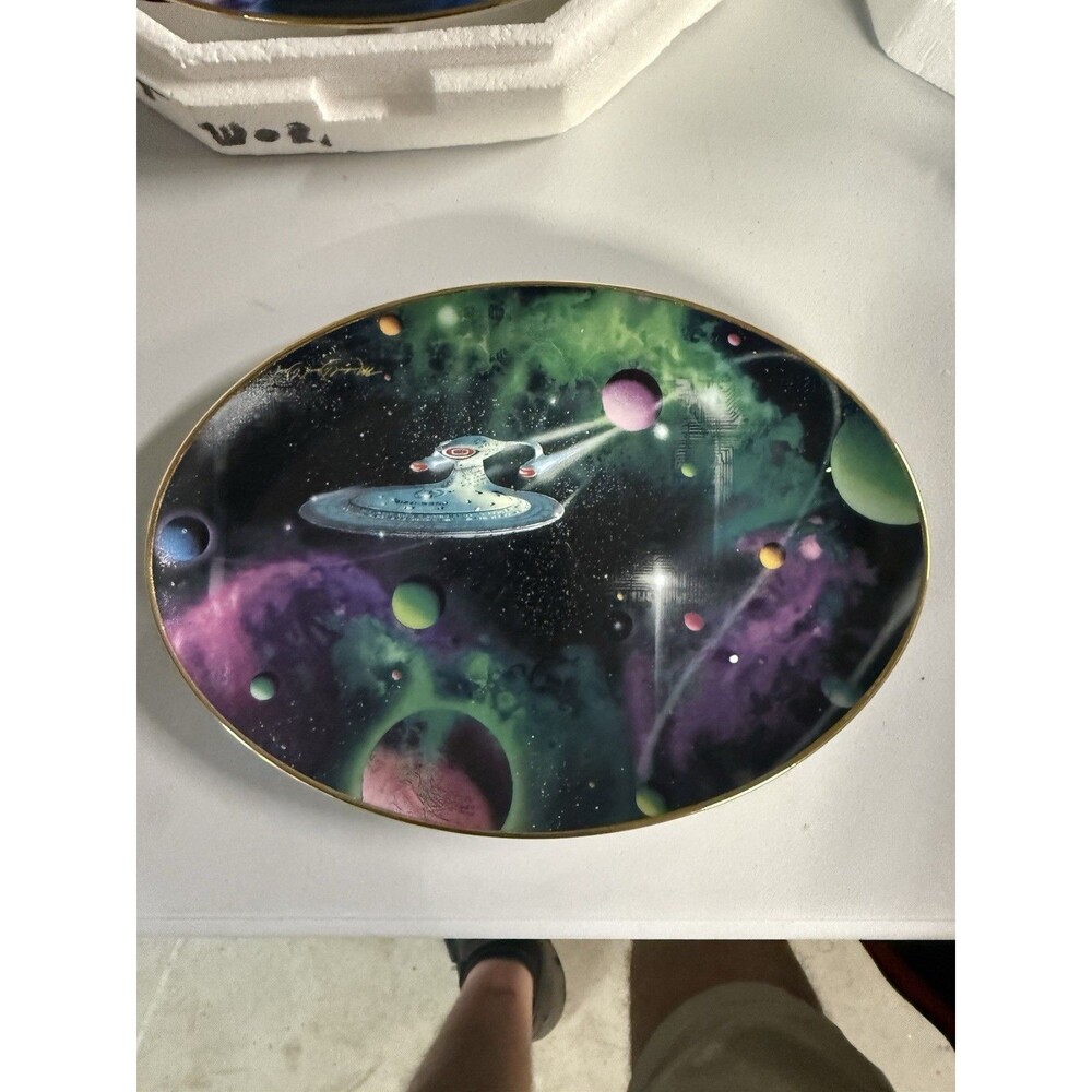 The Hamilton Collection Star Trek "Signs of Intelligence" Collector Plate
